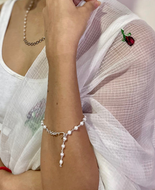 Pearly bracelet