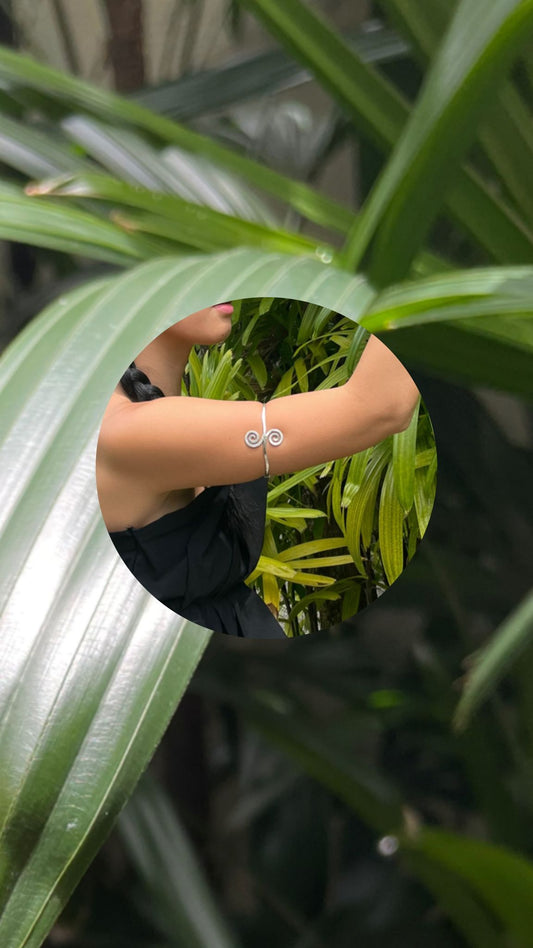 Spiral armband